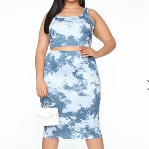 Fashion Nova 2-piece crop top and skirt